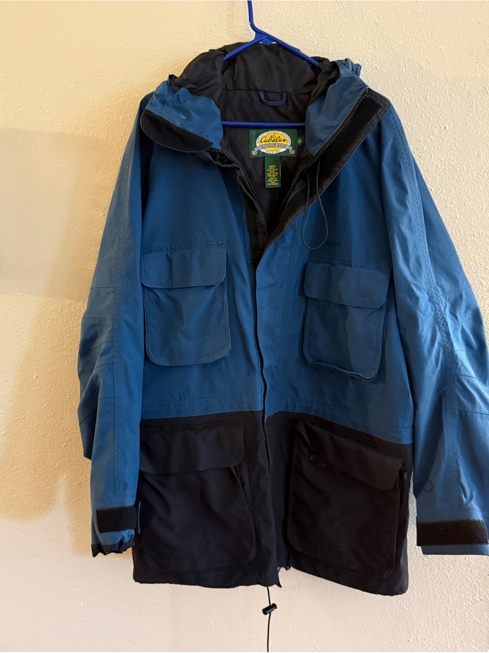 Cabela’s mens Gore-Tex jacket coat size XL